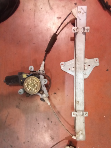 Elevalunas trasero izquierdo Daewoo nubira '00