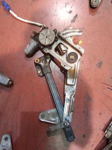 Elevalunas trasero izquierdo Subaru forester '00