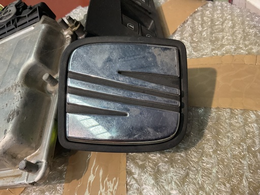 [Sin referencia] Pulsador maletero SEAT Ibiza 2010