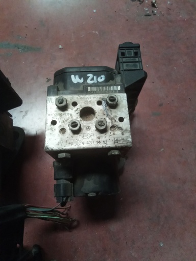 [A0044311412] Módulo ABS Mercedes clase e w210 '01