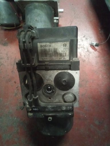 [0273004283] Módulo ABS Volkswagen Passat '97