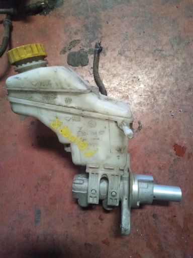 Bomba de freno Peugeot Bipper 1.4 hdi '08