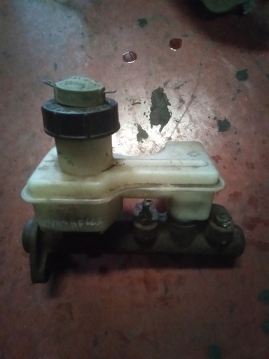 Bomba de freno seat marbella '87