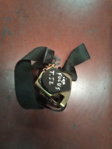 Cinturon trasero izquierdo ford focus '98