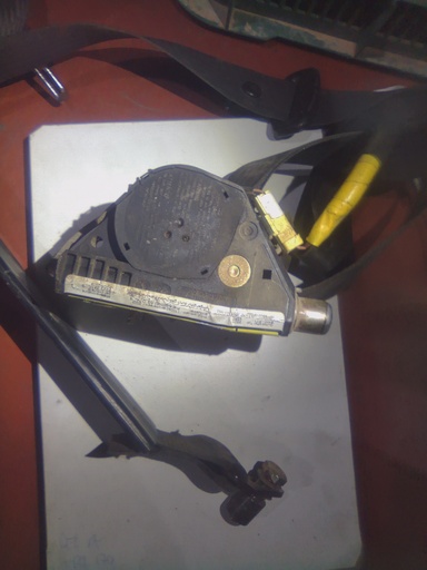 Cinturon delantero derecho fiat doblo '01