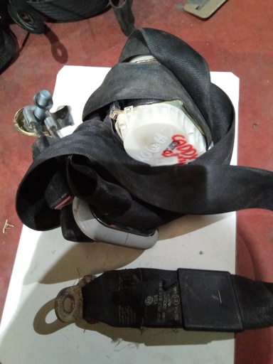 Cinturon seg. tras.izquierdo volkswagen caddy '04