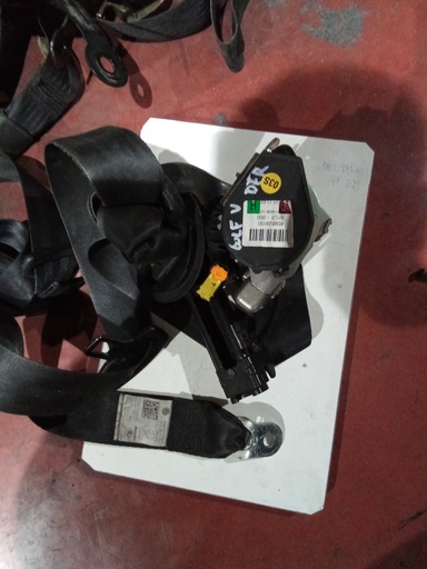 Cinturon delantero derecho volkswagen golf v '05