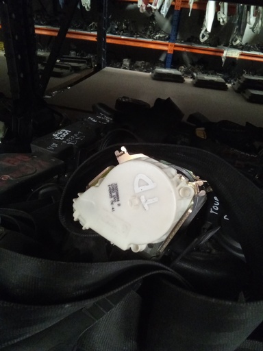 Cinturon trasero derecho volkswagen passat '06