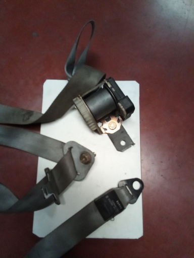 Cinturon delantero derecho renault scenic '99