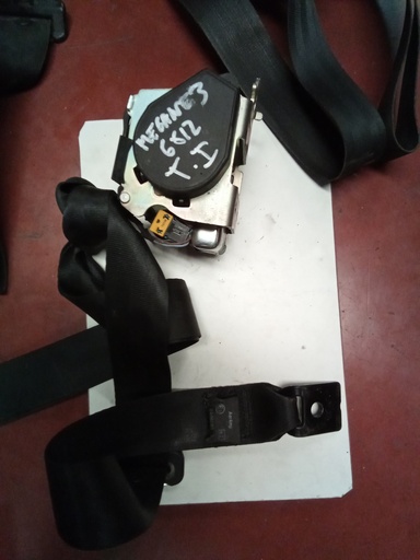 Cinturon trasero izquierdo 3p renault megane '09