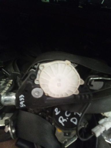 Cinturon delantero izquierdo renault clio '07