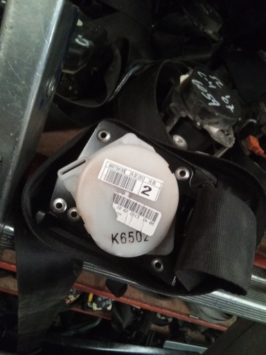 Cinturon trasero izquierdo citroen c4 '07